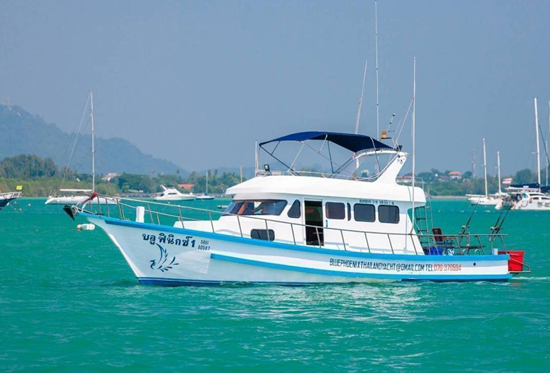 Рыбалка на катере Blue Phoenix на Пхукете 1